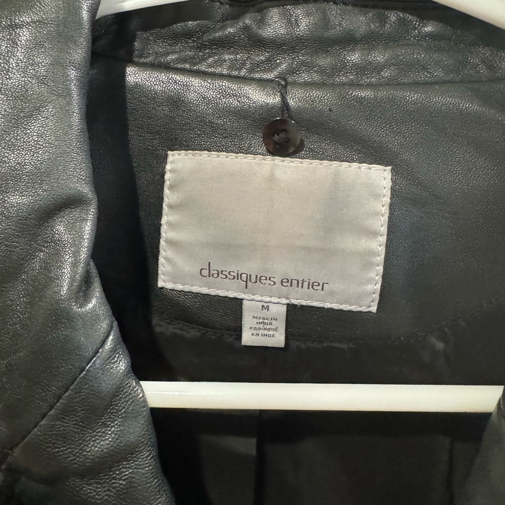 Woman leather jacket - Picture 2 of 6